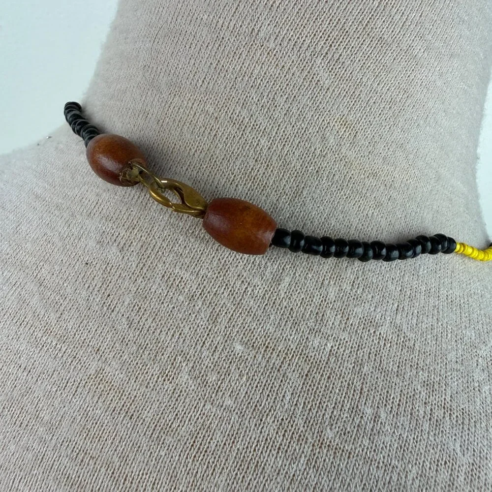 Wood Carved Bear Pendant Black & Yellow Seed Bead Necklace 21" - Picture 7 of 7